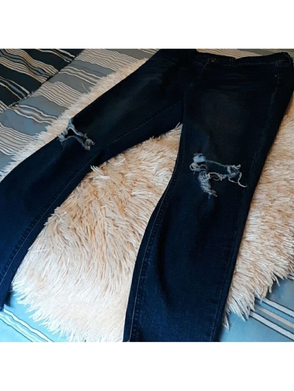 Distress Refuge blue jeans